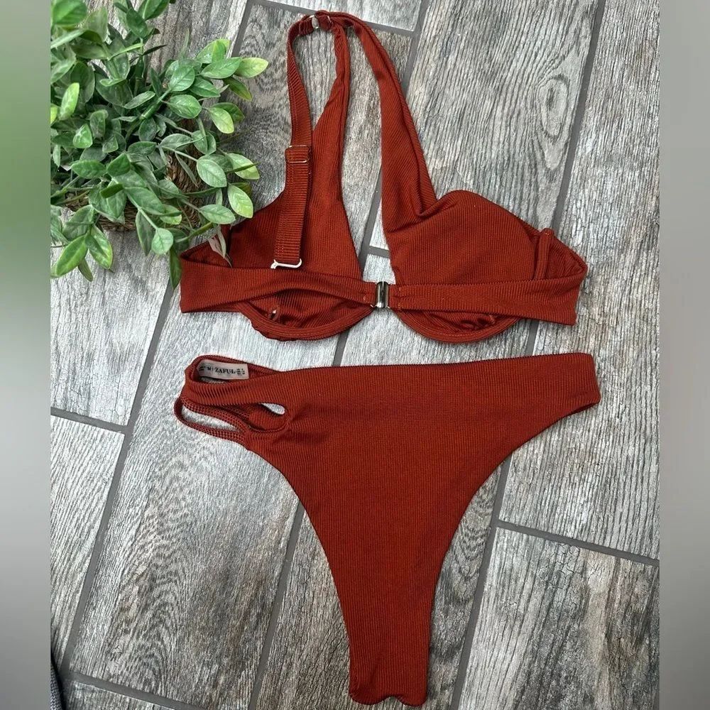 ZAFUL One Shoulder Ribbed Colorblock Cutout Bikini - Picture 4 of 9